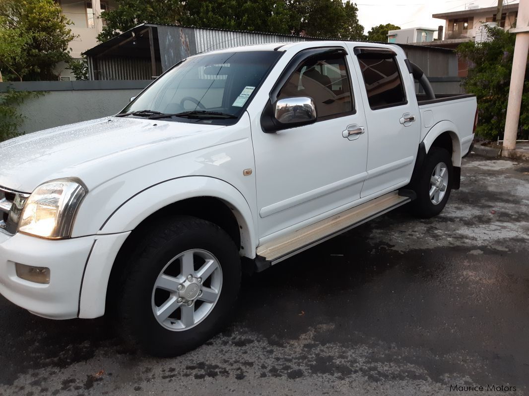 Isuzu KB 300 LX in Mauritius