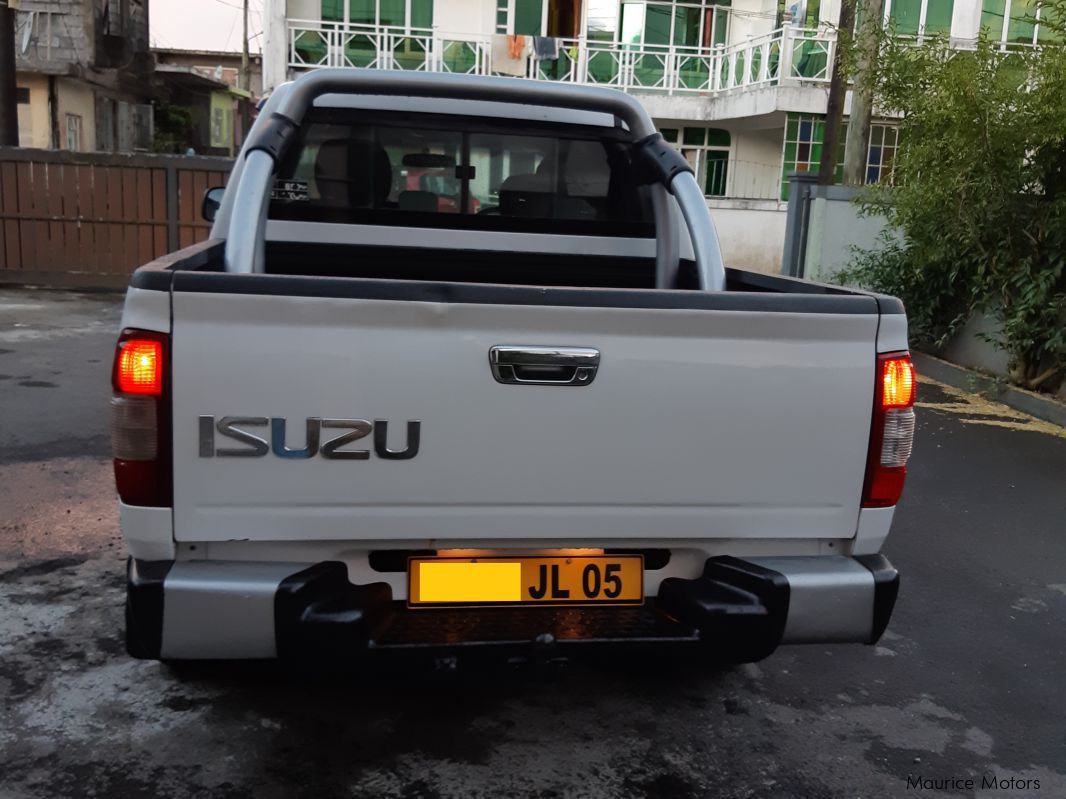 Isuzu KB 300 LX in Mauritius