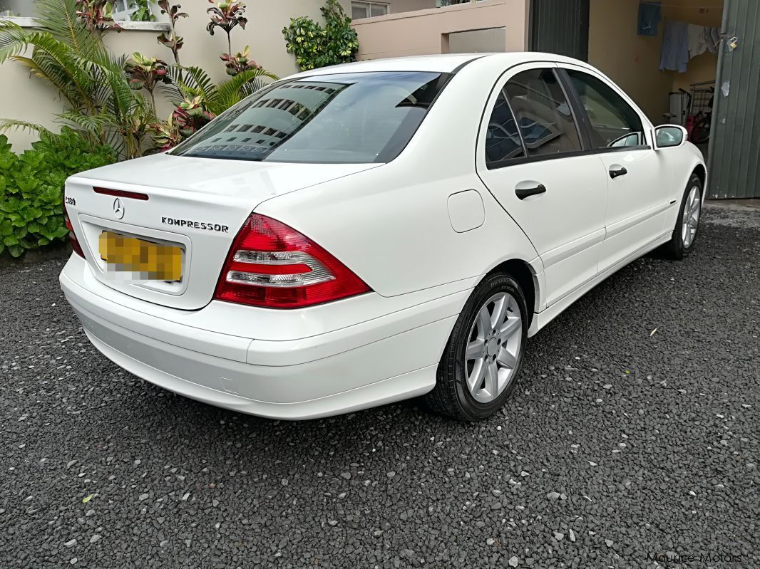 Mercedes-Benz C180 kompressor in Mauritius