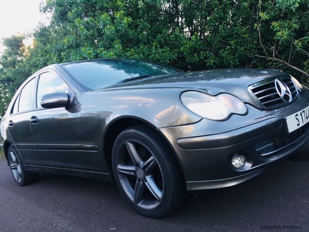 Mercedes-Benz C230 Kompressor in Mauritius