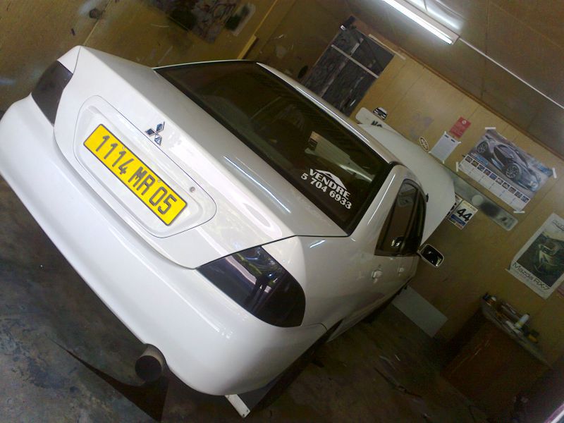 Mitsubishi Lancer GLX in Mauritius