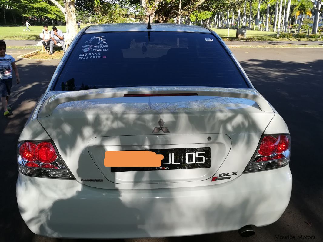 Mitsubishi Lancer glx in Mauritius