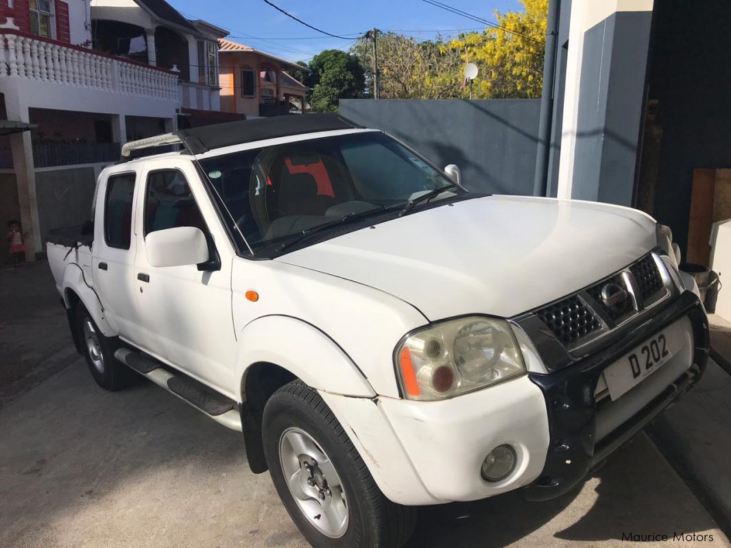 Nissan 2.5TDI in Mauritius