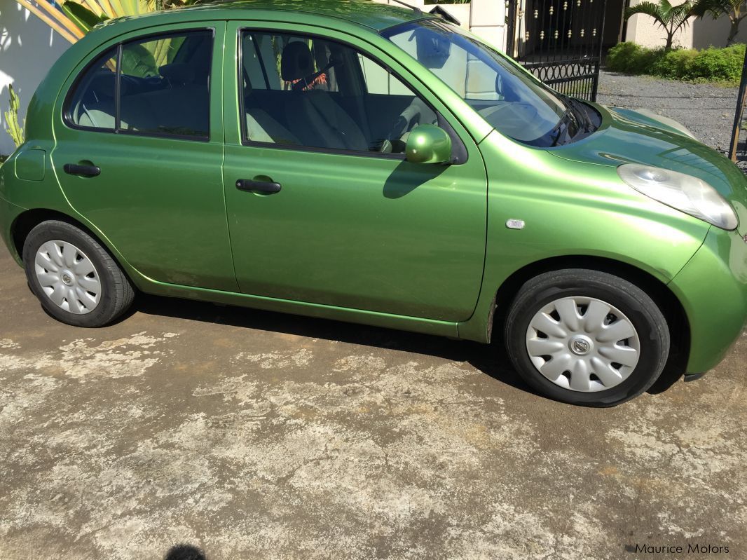 Used Nissan AK 12  2005 AK 12 for sale  Mahebourg/Ebene 