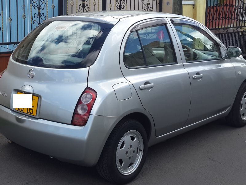 Nissan March Ak12 in Mauritius