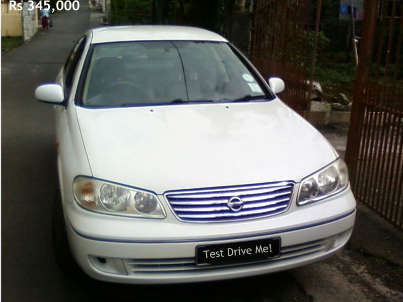 Nissan Sunny N16 in Mauritius