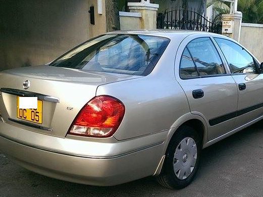 Nissan Sunny N17 in Mauritius