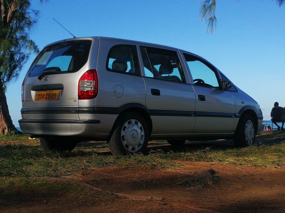 Opel Zafira in Mauritius