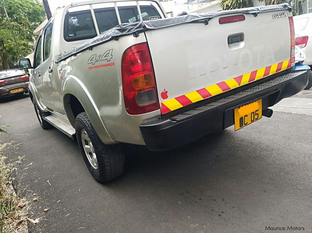 Toyota Hilux 4*4 3.0 in Mauritius