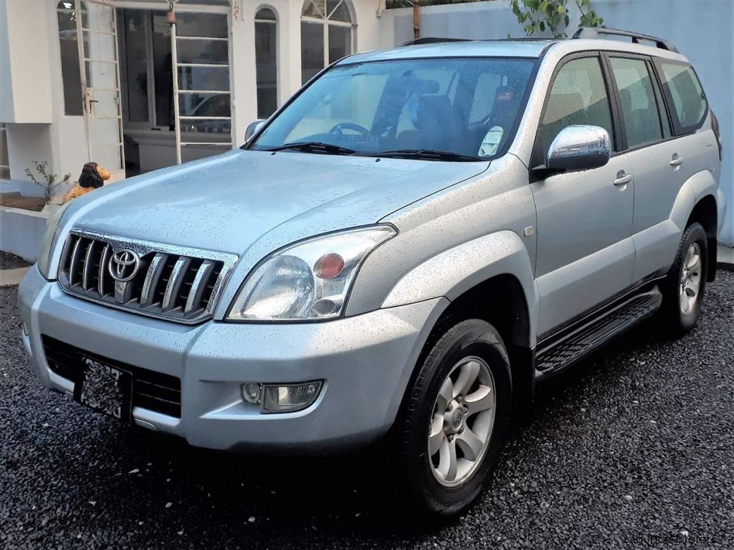 Toyota Prado 3.0 in Mauritius