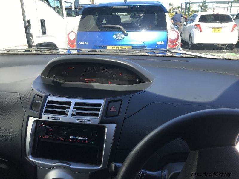 Toyota VITZ - BLUE in Mauritius