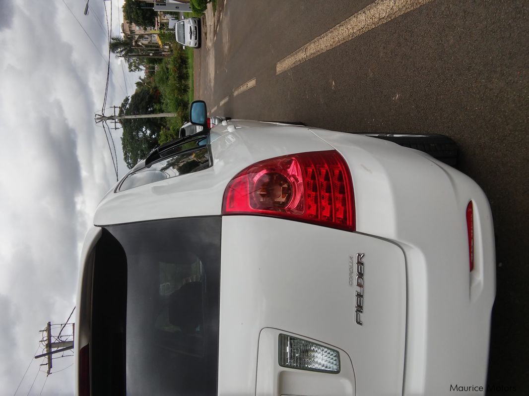 Toyota corolla NZE121 in Mauritius