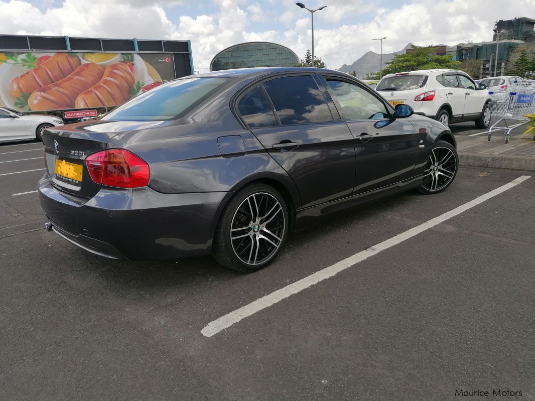 BMW 320i in Mauritius