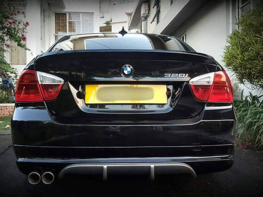 BMW E90 320i in Mauritius