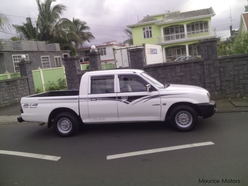 Mitsubishi L200 D/cab 4x2 in Mauritius