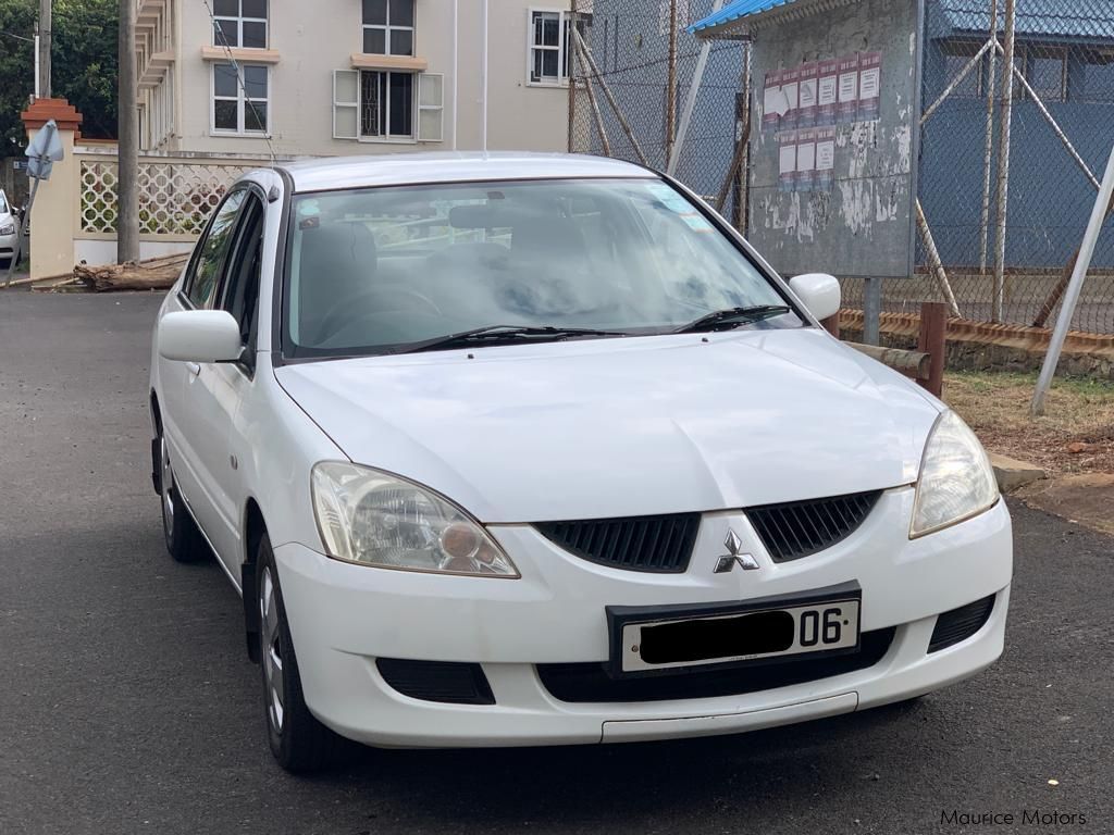 Mitsubishi LANCER in Mauritius