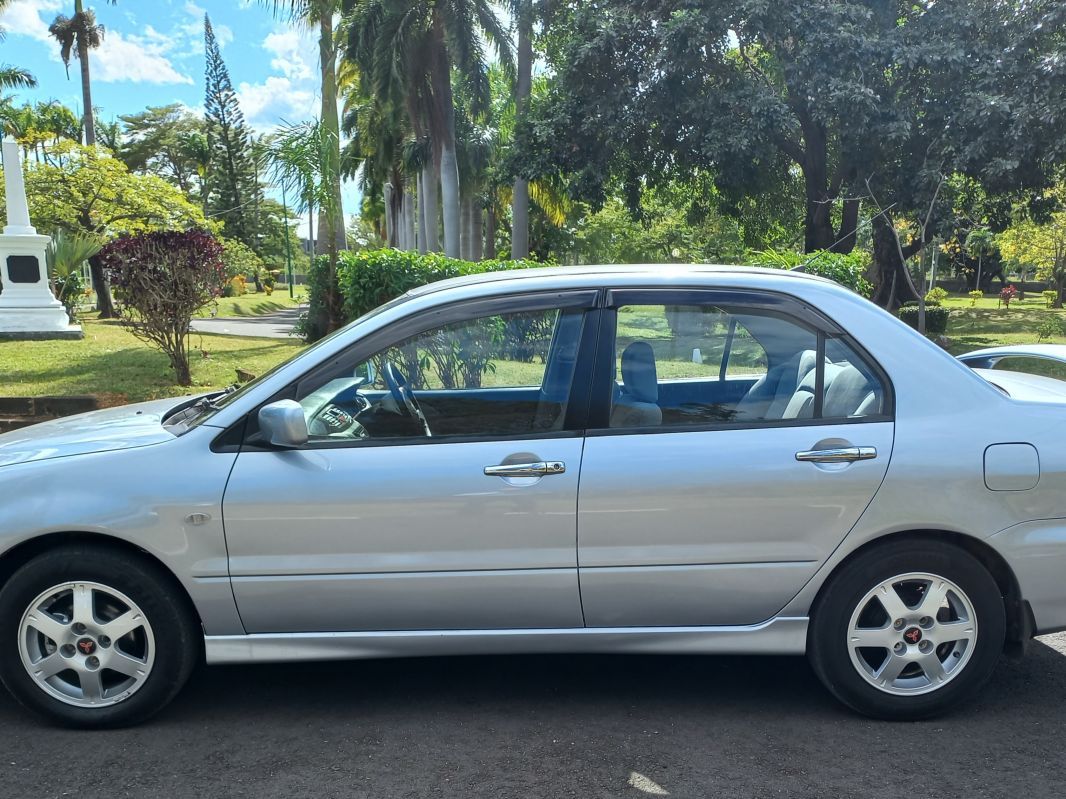 Mitsubishi Lancer in Mauritius