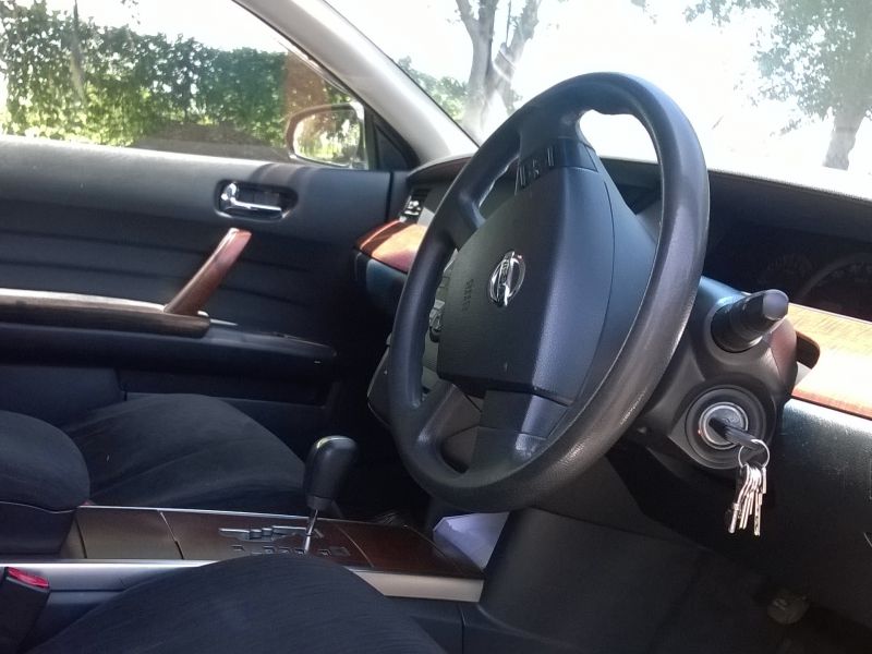 Nissan Teana J31 in Mauritius