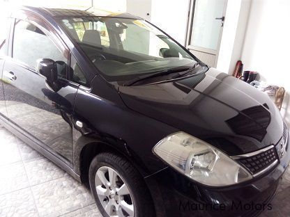 Nissan tiida hatchback in Mauritius