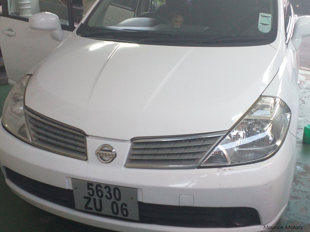 Nissan tiida in Mauritius