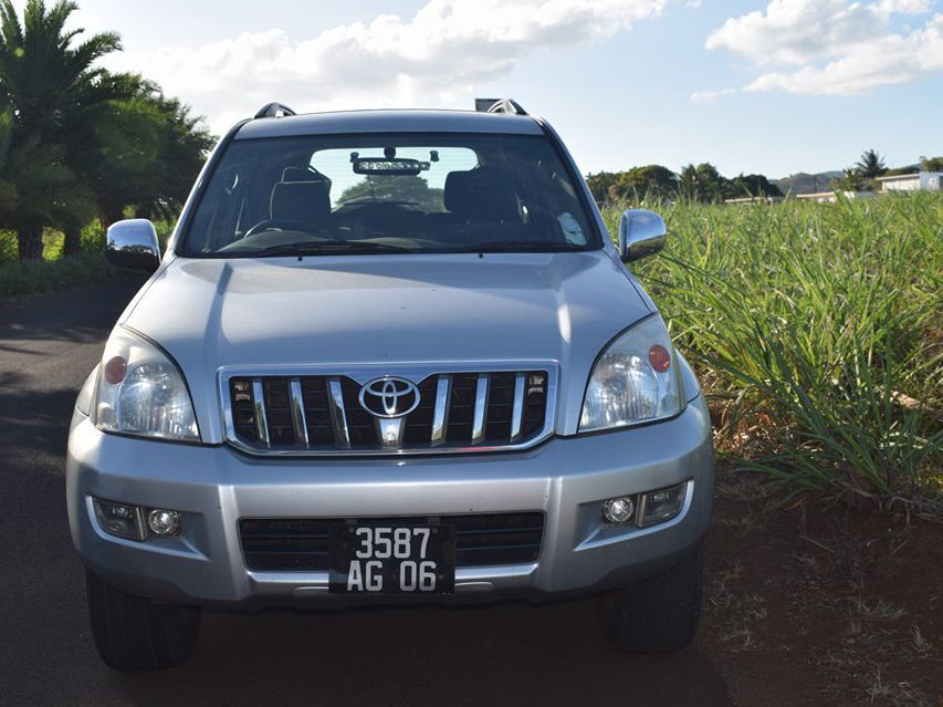 Used Toyota land cruiser 120 | 2006 land cruiser 120 for sale | Chemin ...