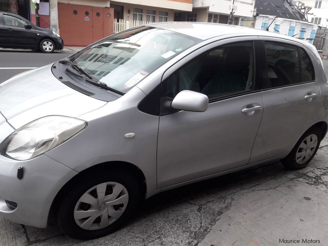 Toyota vitz in Mauritius