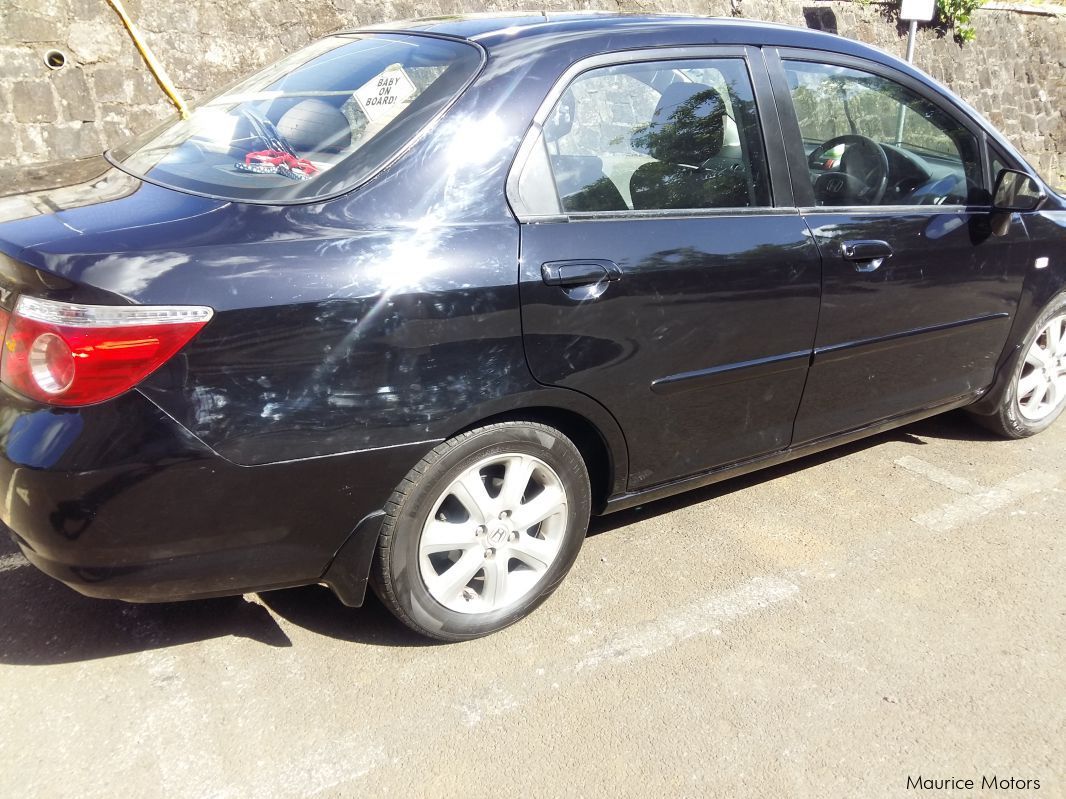 Honda City vtec in Mauritius