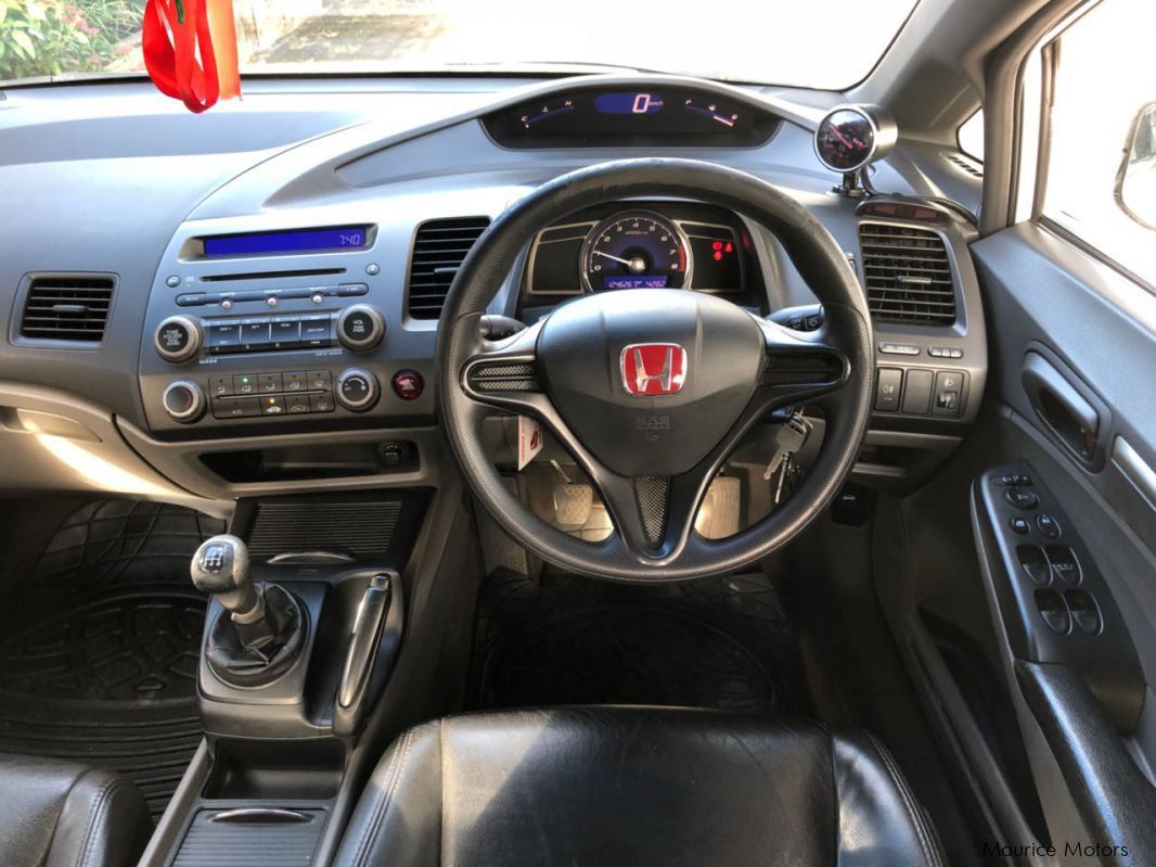 Honda Civic FD in Mauritius