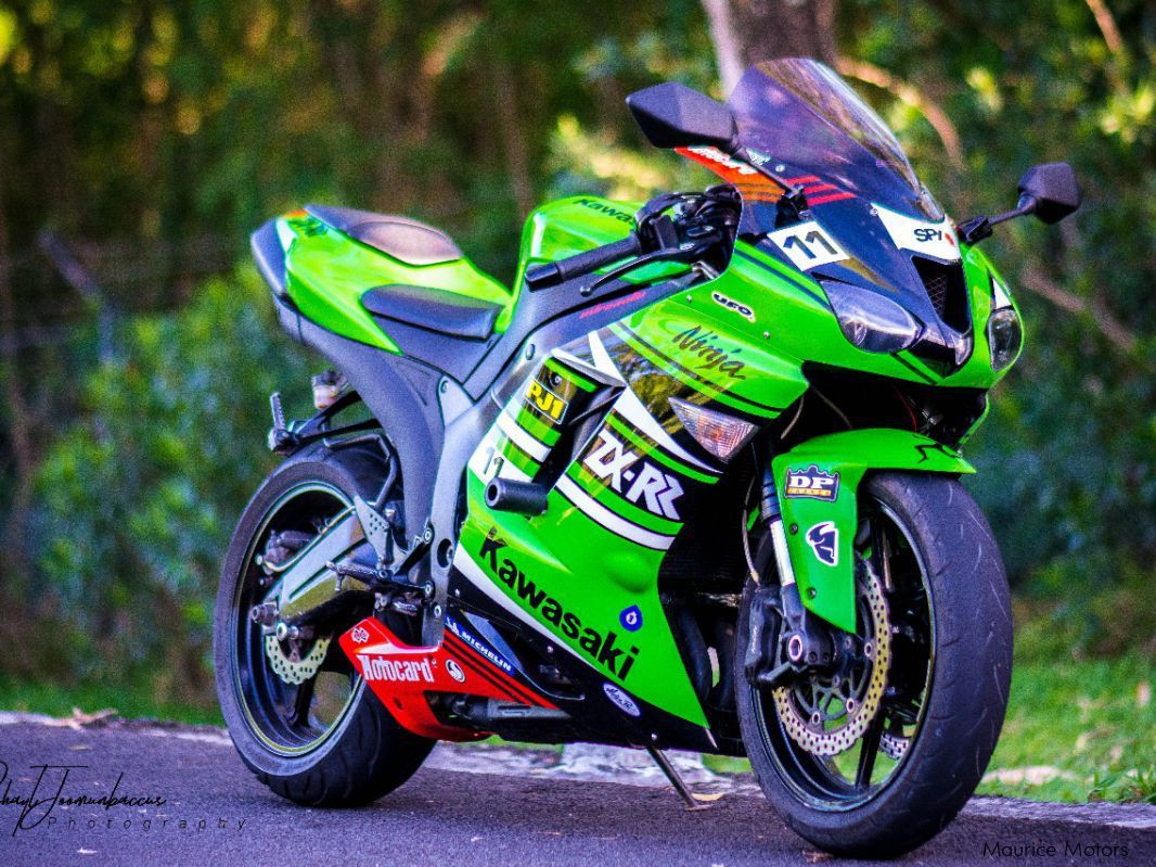 Kawasaki Ninja zx6r in Mauritius