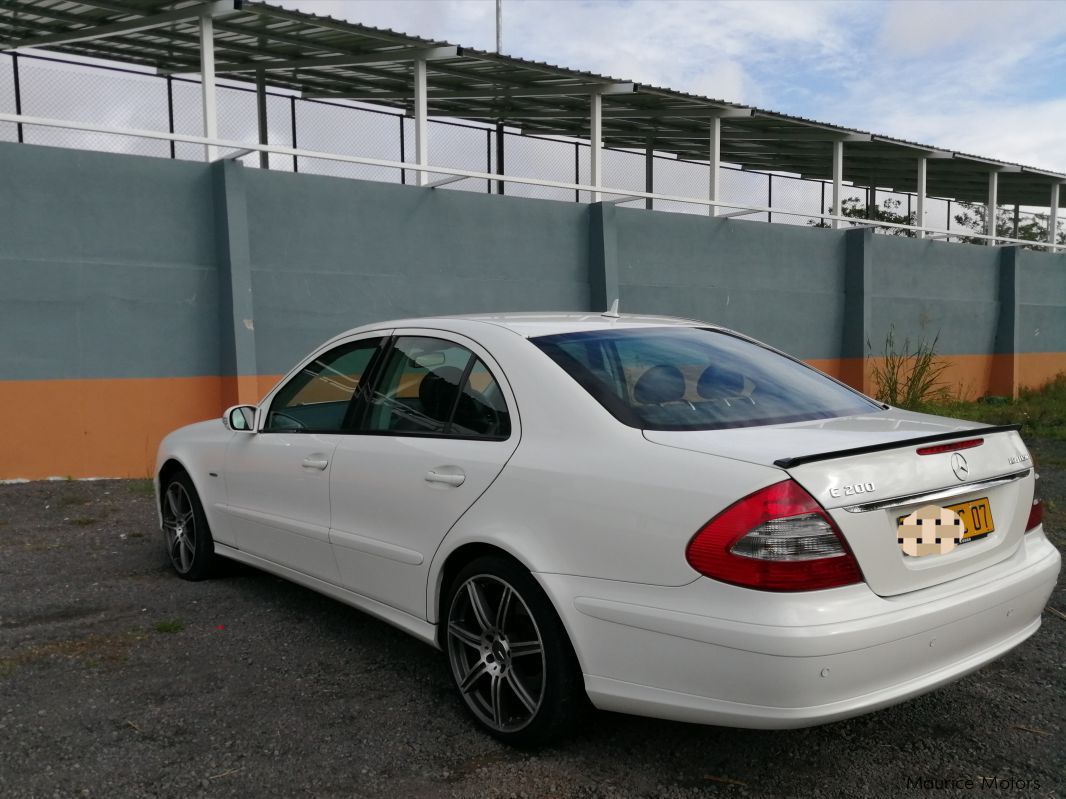 Mercedes-Benz E200 Kompressor in Mauritius