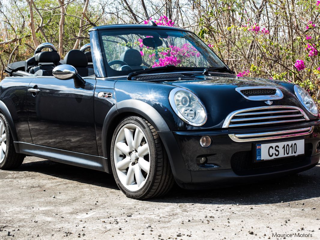 Mini Cooper S Cabrio in Mauritius