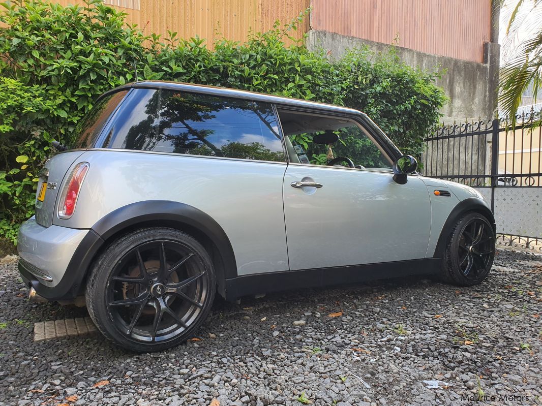 Mini Cooper in Mauritius