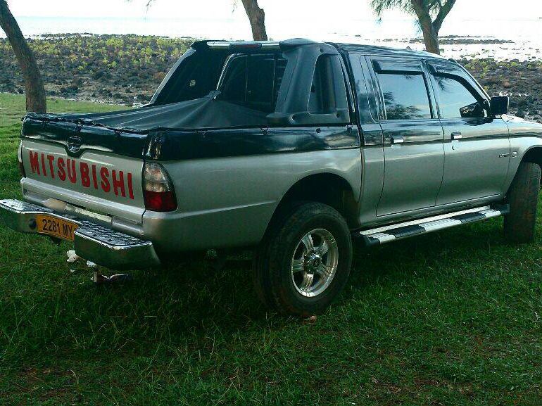 Mitsubishi l200 4