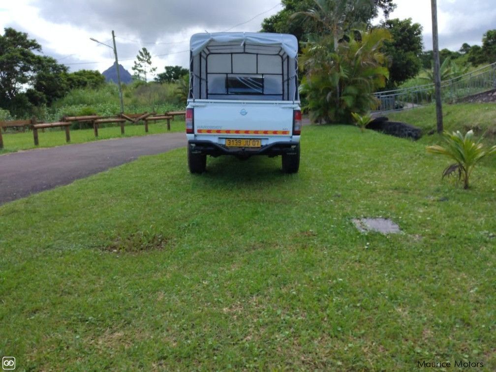 Nissan hardbody in Mauritius