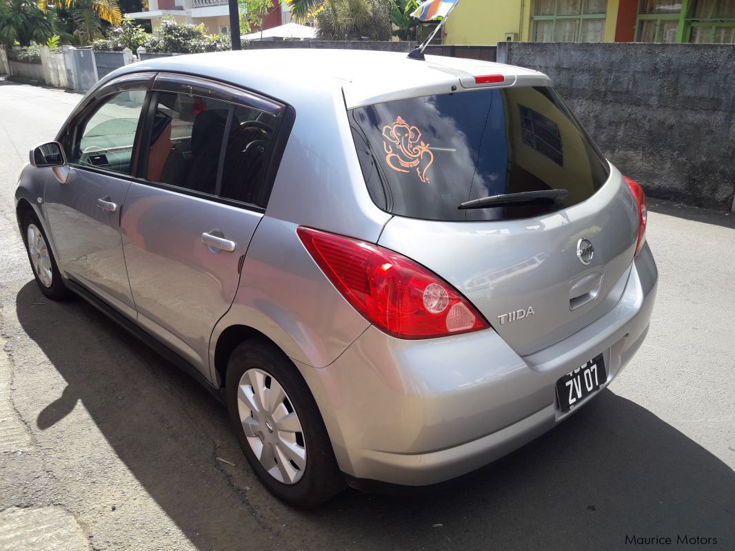 Nissan tiida in Mauritius