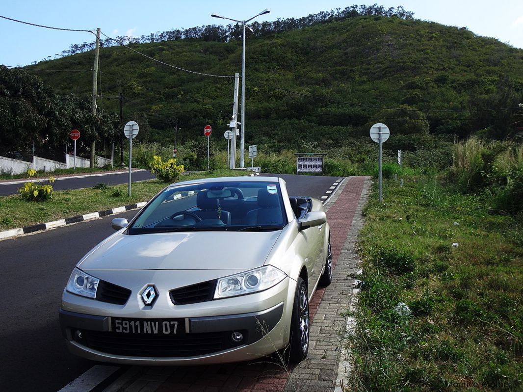 Renault MEGANE CABRIOLET KARMANN in Mauritius