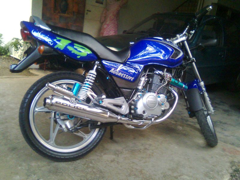 Suzuki EN125-2A in Mauritius