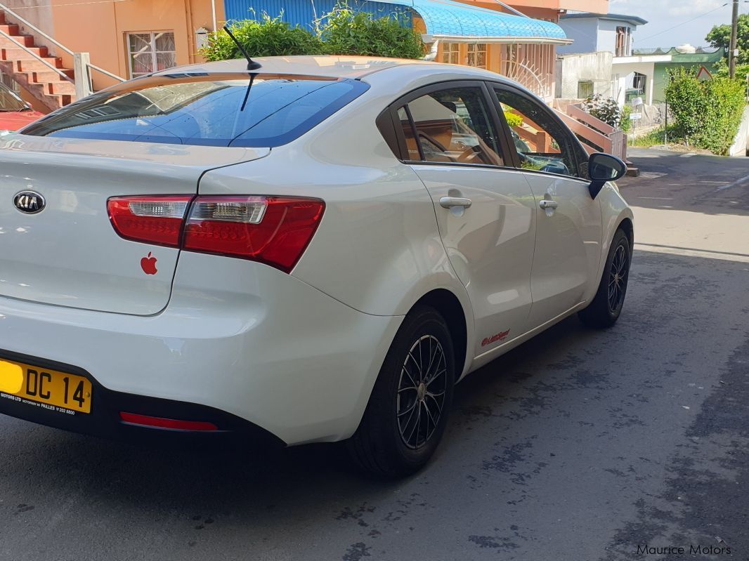 Toyota Allion A15 in Mauritius