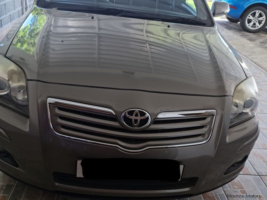 Toyota Avensis in Mauritius