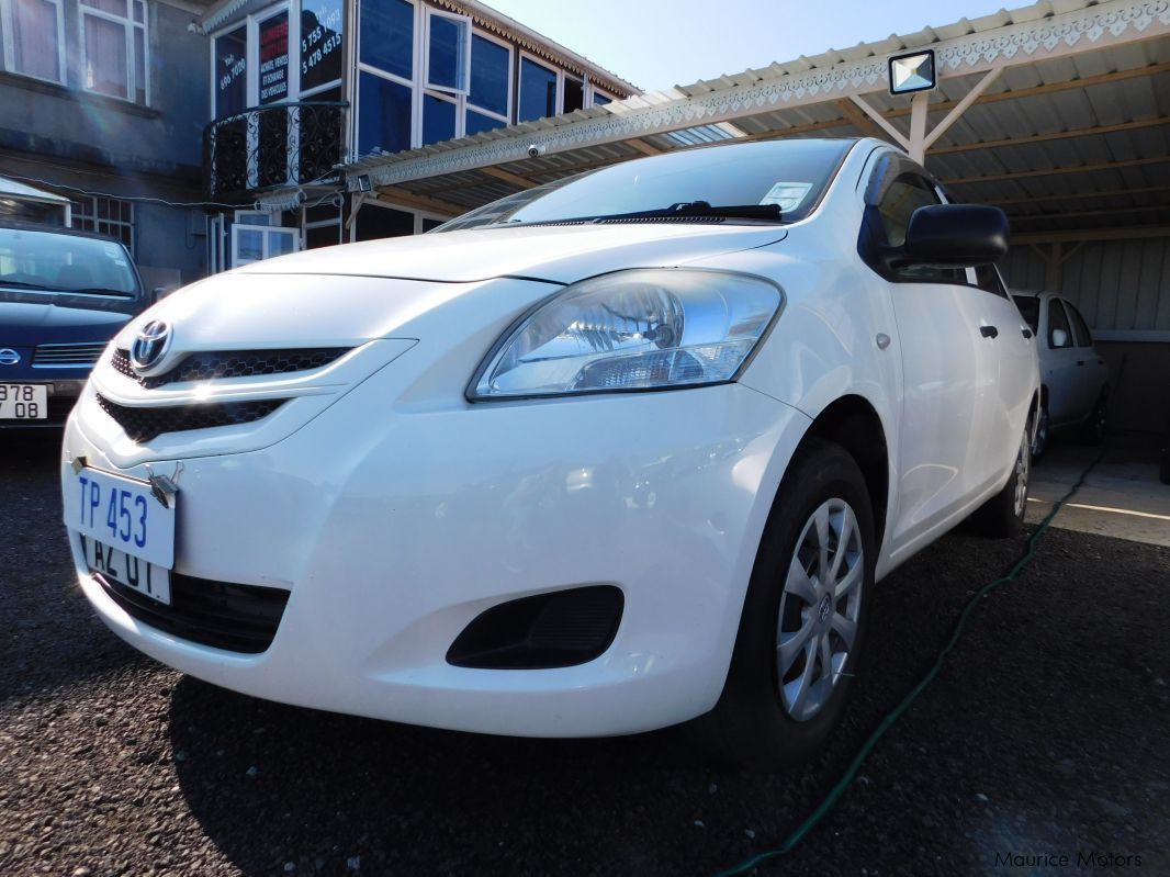 Toyota BELTA - WHITE in Mauritius