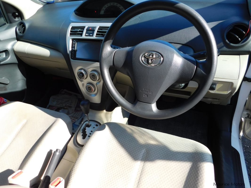 Toyota BELTA - WHITE in Mauritius