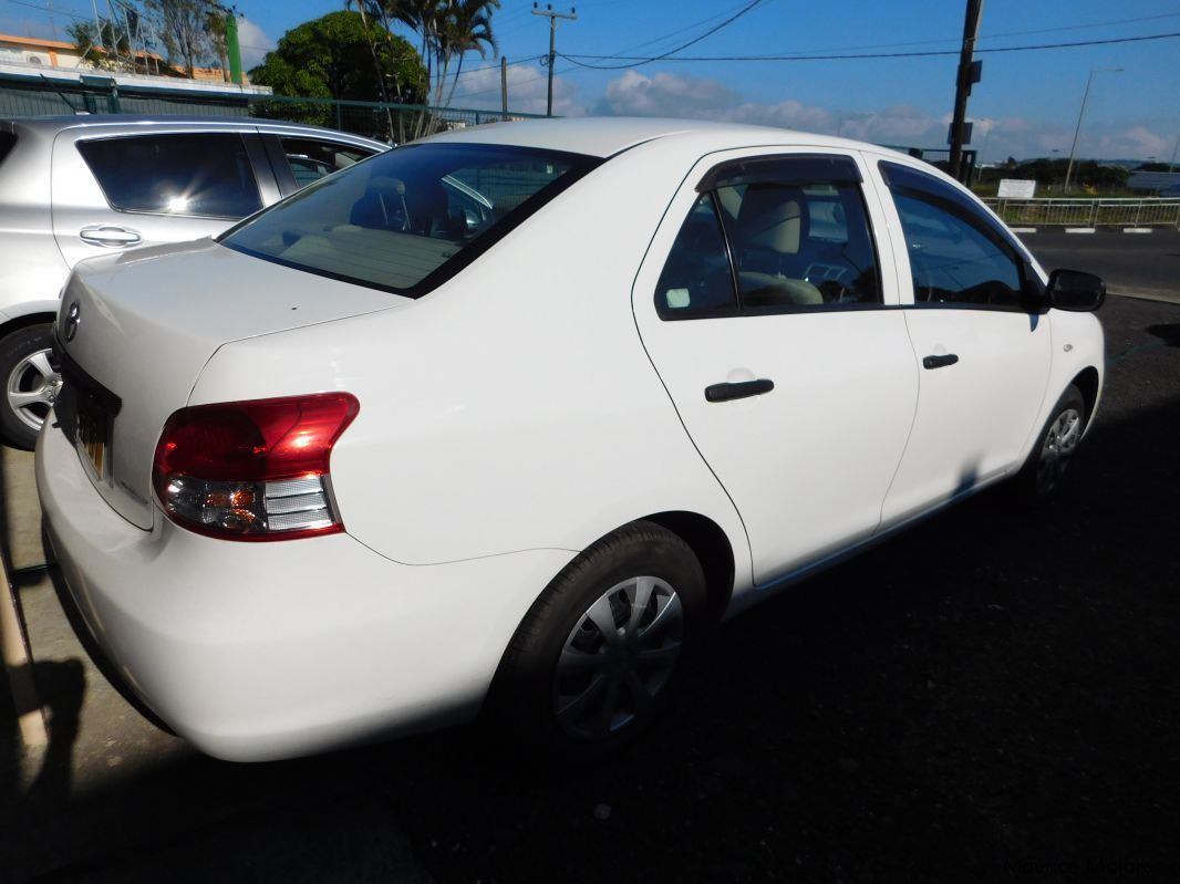 Toyota BELTA - WHITE in Mauritius