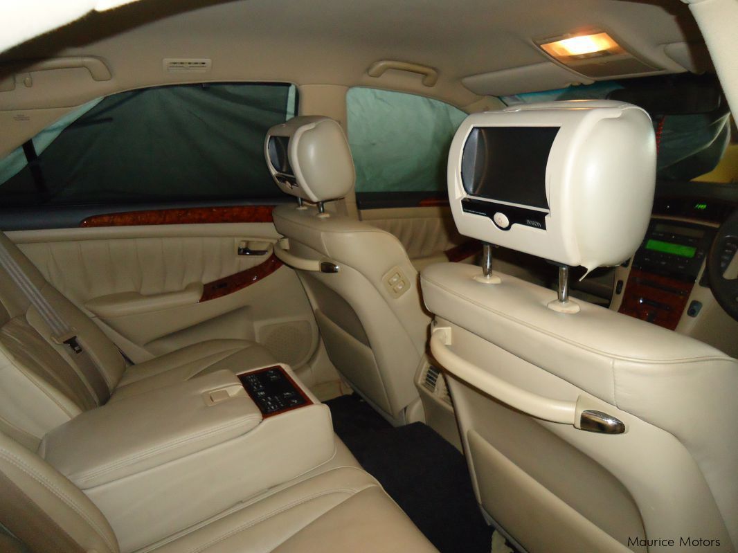 Toyota Crown 2005 салон