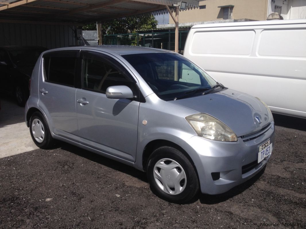 Toyota PASSO - SILVER in Mauritius