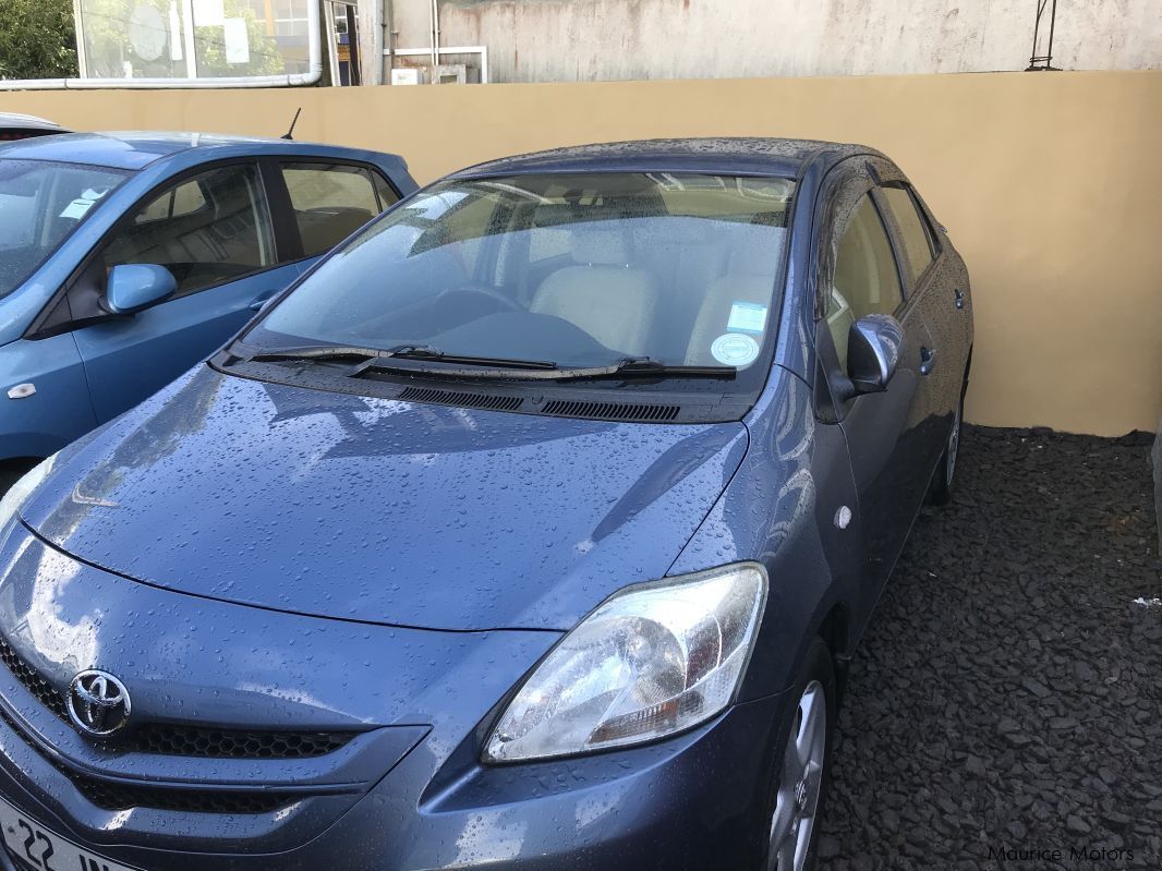 Toyota YARIS - BLUE in Mauritius