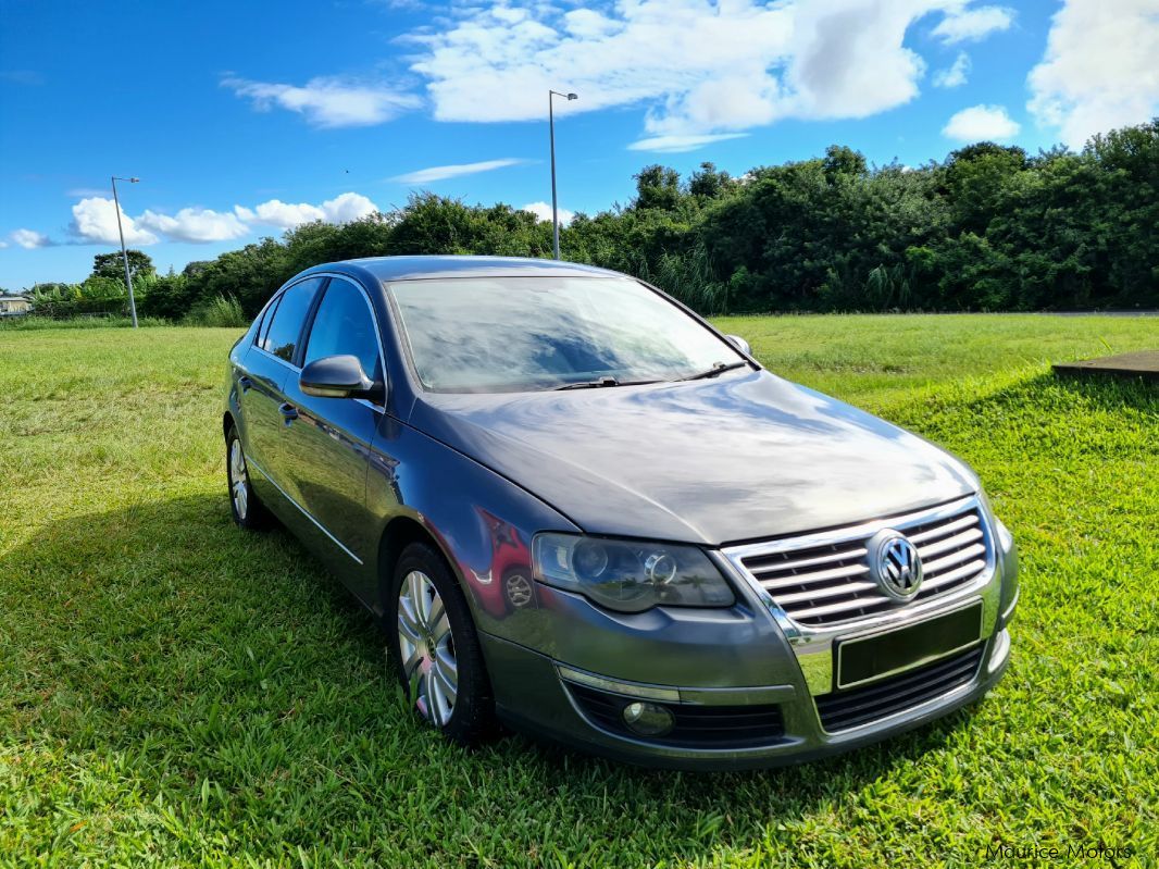 Volkswagen Passat 1.6 FSI in Mauritius