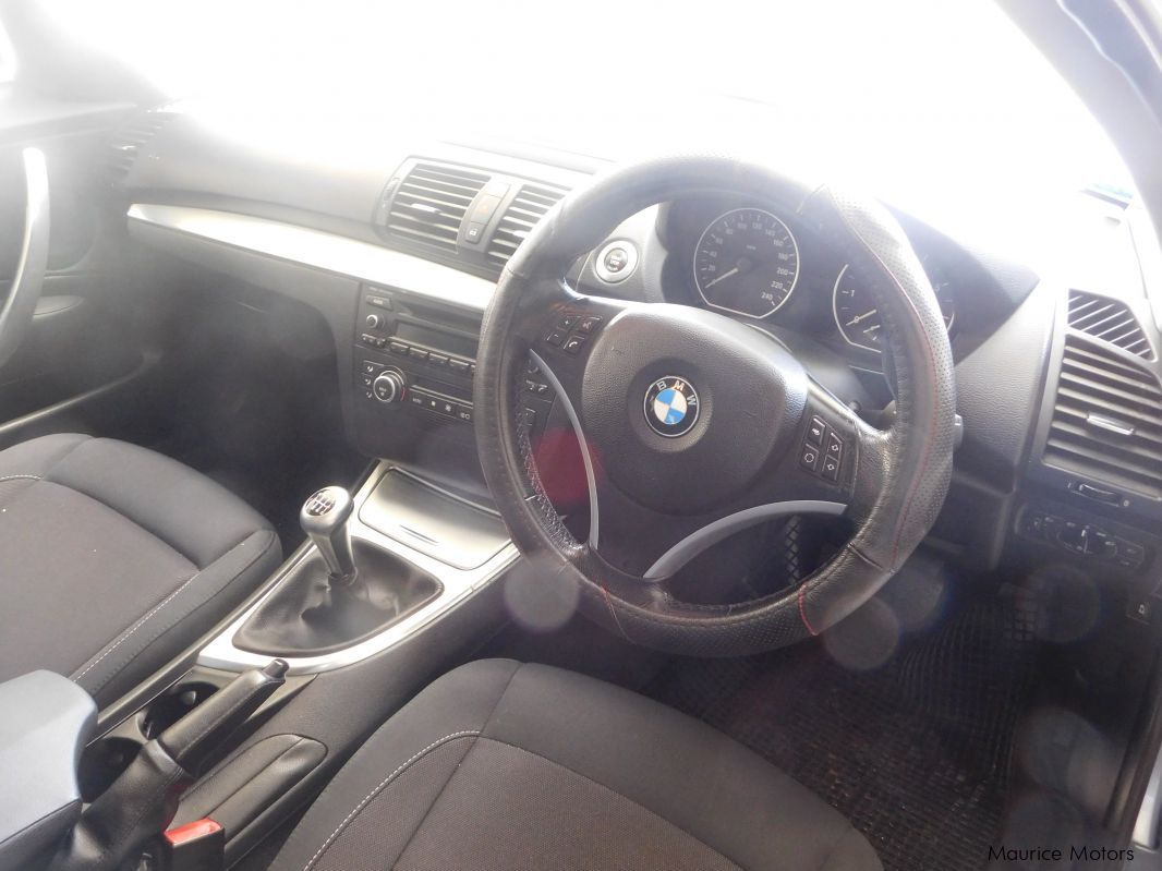 BMW 116i - MANUAL TRANSMISSION - BLUE in Mauritius