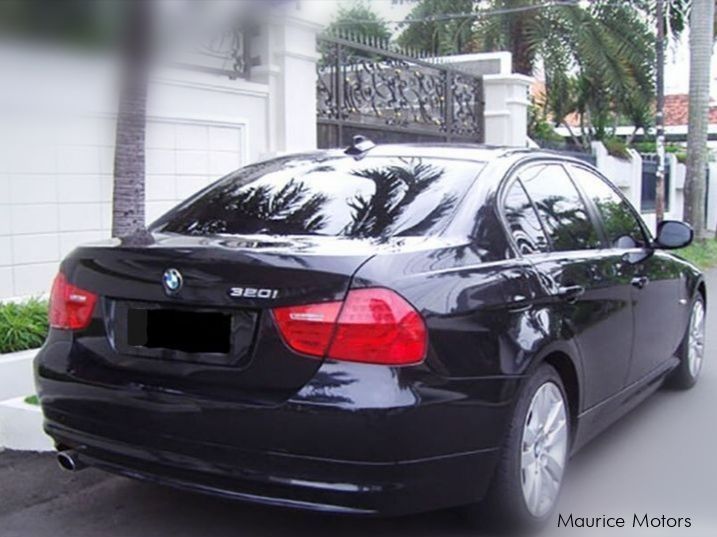 BMW 320i E90 in Mauritius