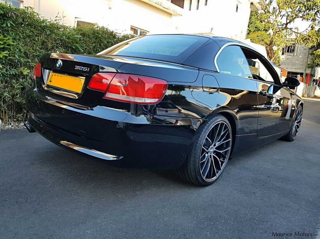 BMW 325i cabriolet in Mauritius