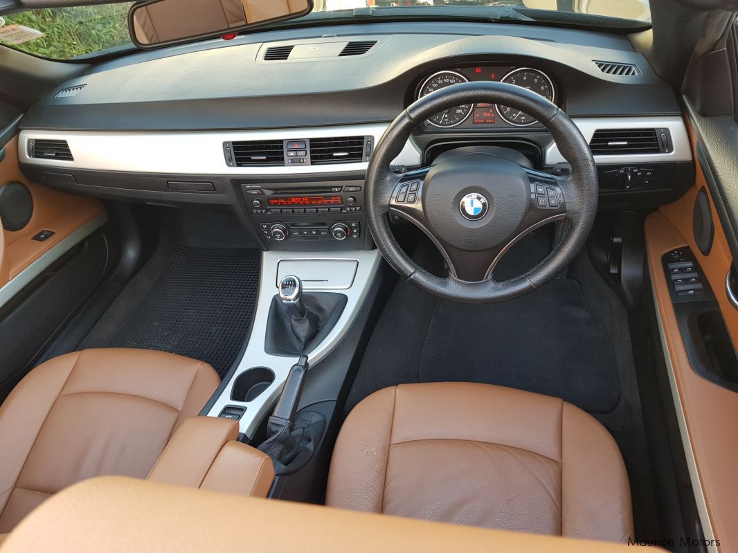 BMW 325i cabriolet in Mauritius